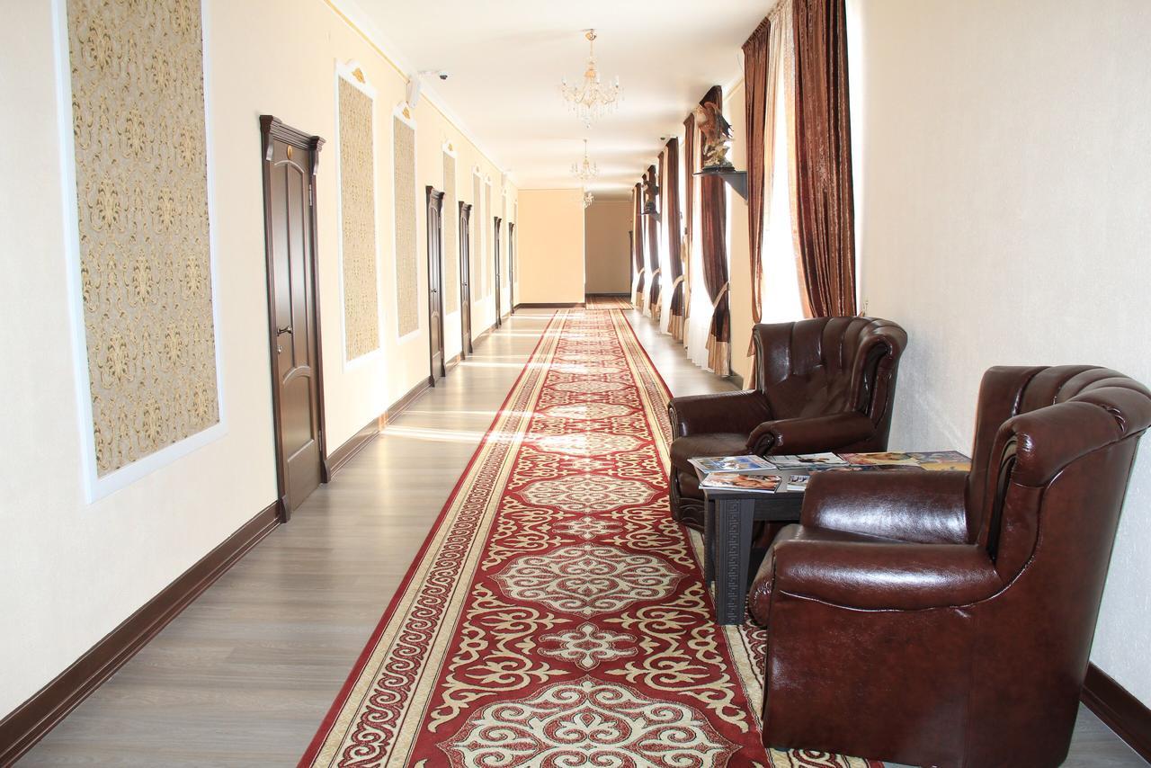 Hotel "Aishadeluxe" Taraz Bagian luar foto
