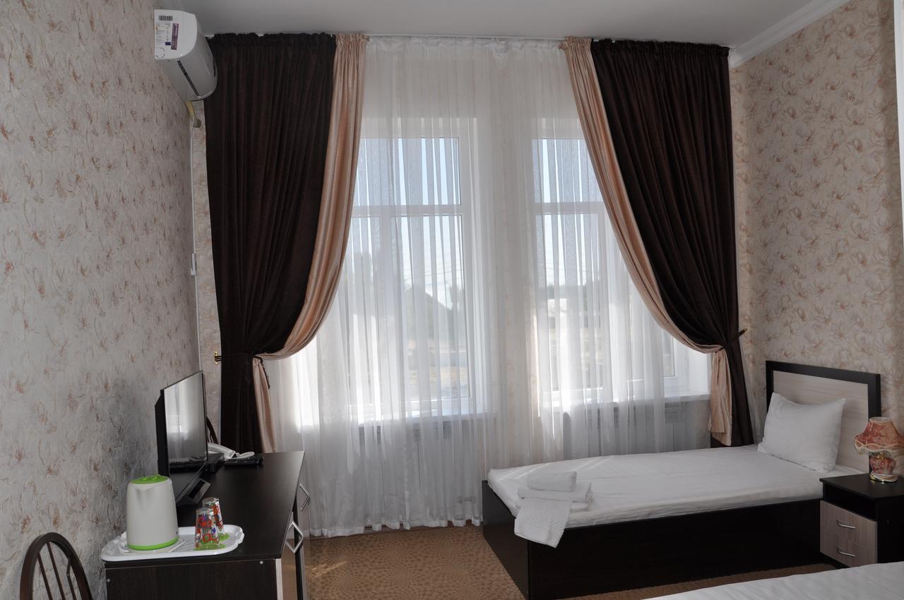 Hotel "Aishadeluxe" Taraz Bagian luar foto