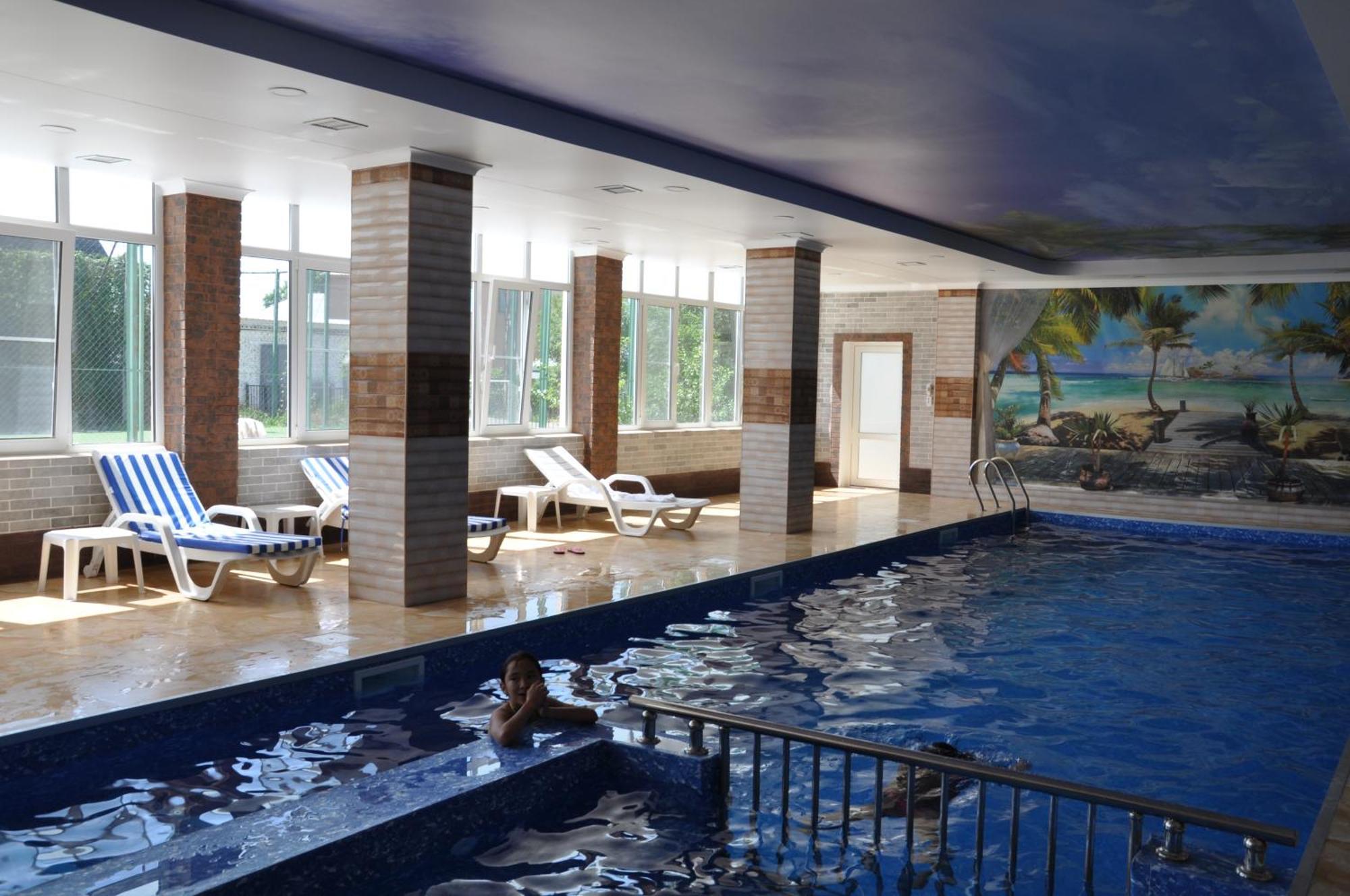 Hotel "Aishadeluxe" Taraz Bagian luar foto