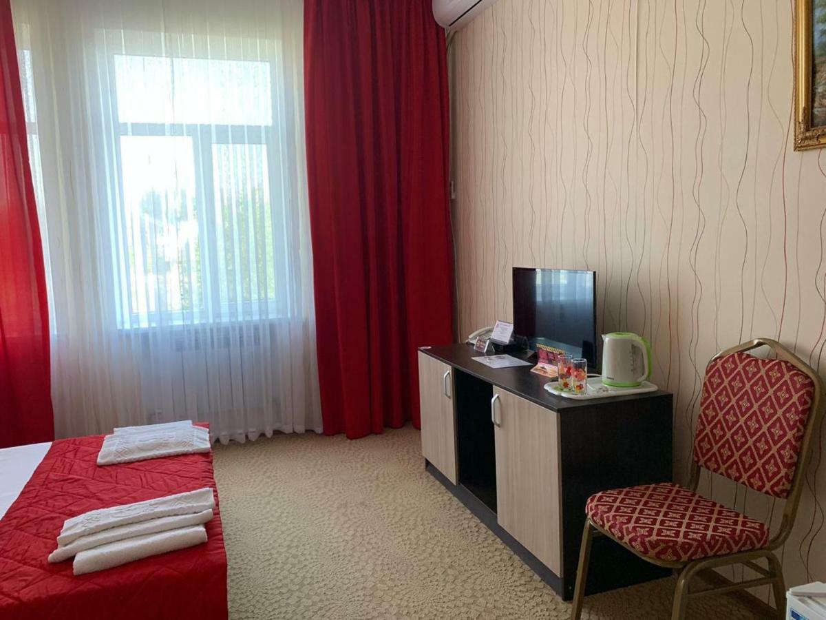 Hotel "Aishadeluxe" Taraz Bagian luar foto